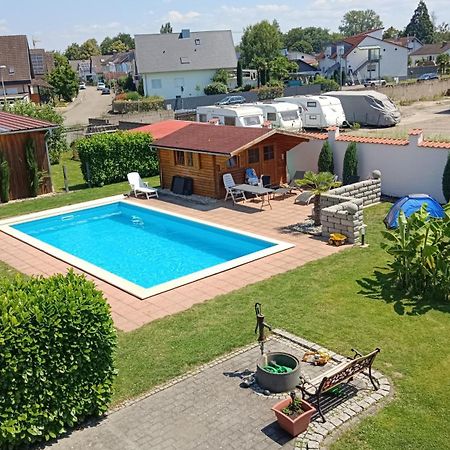 Ferienwohnungen Zur Elz - Traumhafte 160 Qm Wohnung Mit Pool Und Garten Naehe Des Europaparks คัปเพล-กราเฟินเฮาเซน ภายนอก รูปภาพ
